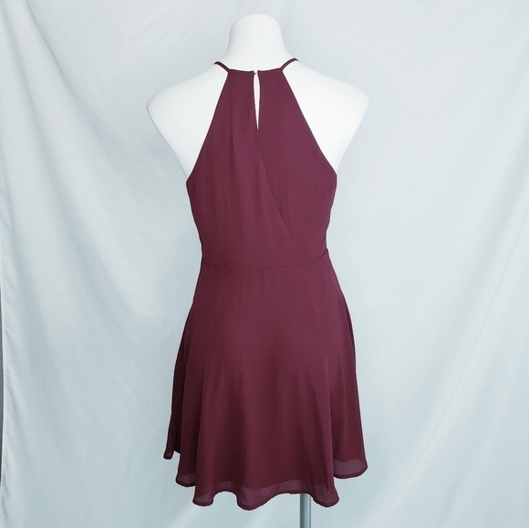 NWT Express Halter Fit & Flare Cutout Dress Burgundy Size 8 - Picture 4 of 10